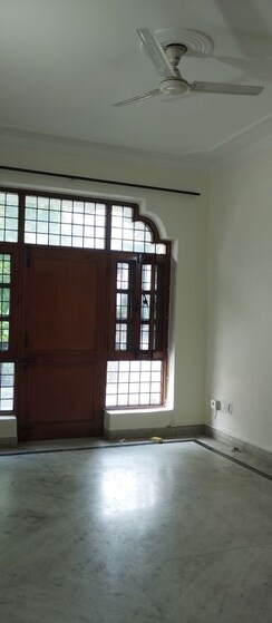 3 BHK + Study Room Builder Floor For Rent in Sector 39