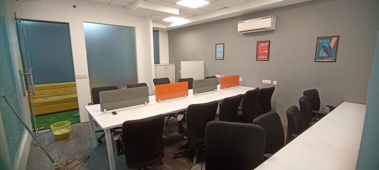 Team Area, sector 3 Commercial Office Space 1000 Sq.Ft. In Sector 3 Noida 10146155