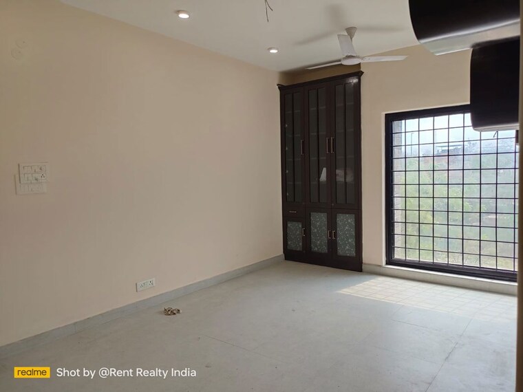 Room, vasant kunj 3 Bedroom 1900 Sq.Ft. Apartment In Vasant Kunj Delhi 10146069