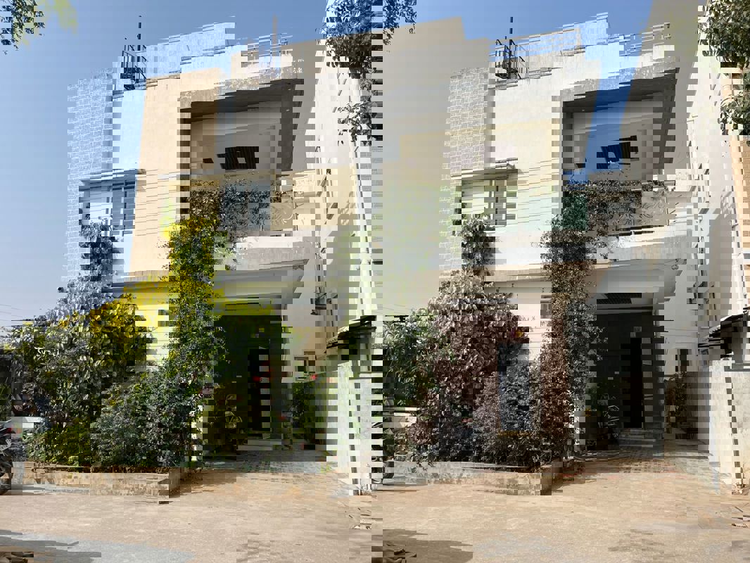 4 BHK 2700 Sq.Ft. Villa in Lakshmi Bhavna GLC CRIBS