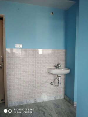 Bathroom in 1 BHK Apartment at Phoolbagan – for Rent