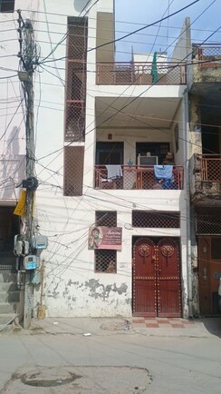 1.5 BHK + Pooja Room Independent House For Sale in Sector 7