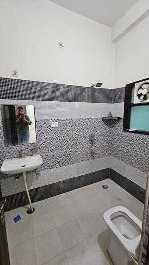 Kitchen in 3 BHK Independent House at Sharda Apartment, Gomti Nagar – for Rent