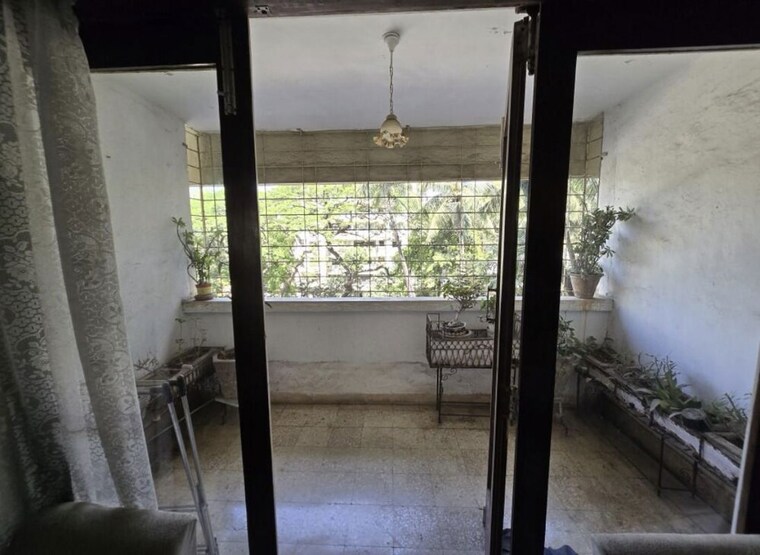 Balcony, cumbala hill 3 Bedroom 1890 Sq.Ft. Apartment In Cumbala Hill Mumbai 10146563