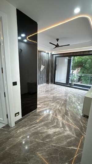 Balcony in 3 BHK Builder Floor at Sector 48 – for Sale