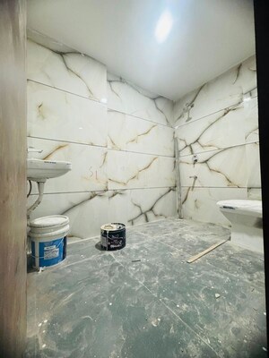 Parking in 2 BHK Apartment at Palm Residency Chhatarpur, Chattarpur – for Rent