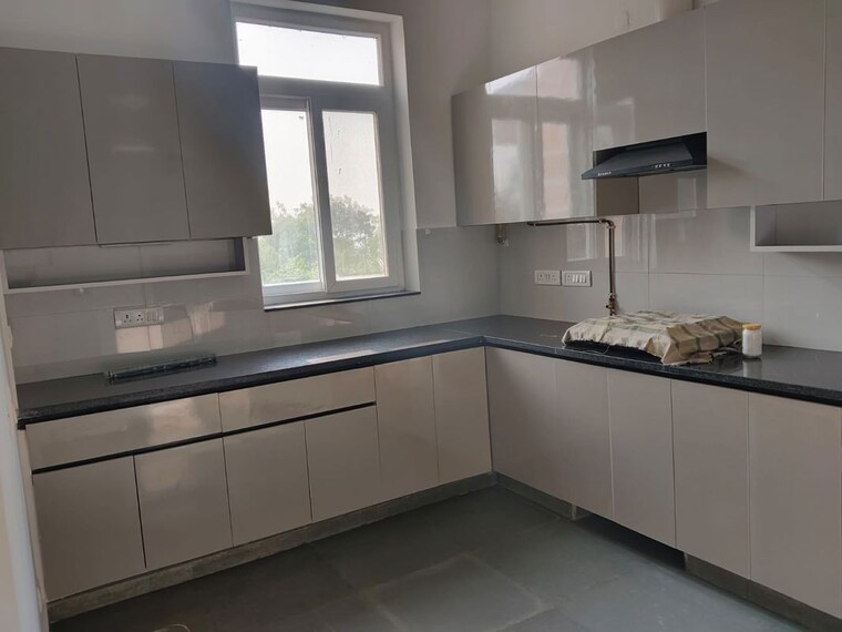 Kitchen, greater kailash ii 3 Bedroom 4000 Sq.Ft. Builder Floor In Greater Kailash ii Delhi 10146873