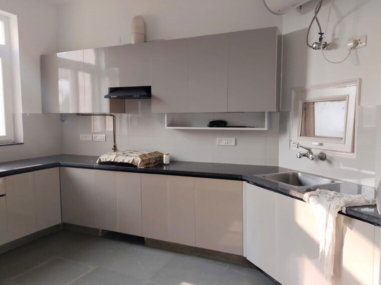 Kitchen, greater kailash ii 3 Bedroom 4000 Sq.Ft. Builder Floor In Greater Kailash ii Delhi 10146873