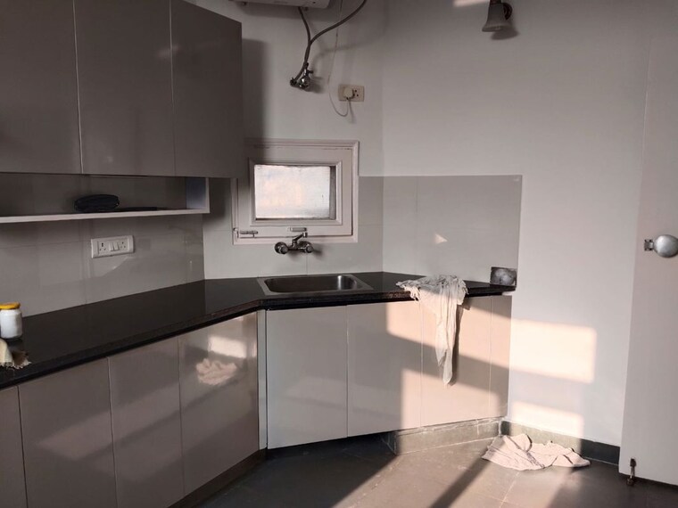 Kitchen, greater kailash ii 3 Bedroom 4000 Sq.Ft. Builder Floor In Greater Kailash ii Delhi 10146873