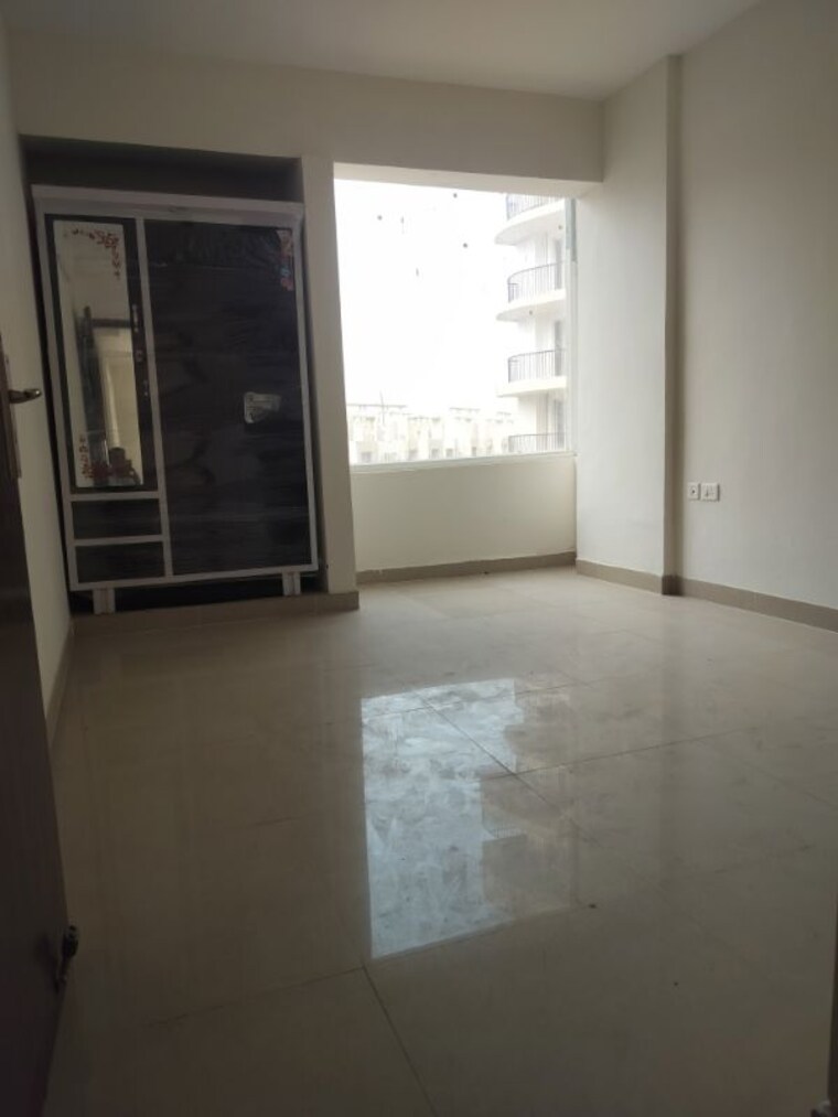 Room, amrapali-heartbeat-city 3 Bedroom 1350 Sq.Ft. Apartment In Sector 107 Noida 10146921
