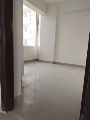 Room in 3 BHK Apartment at Amrapali Heartbeat City, Sector 107 – for Sale