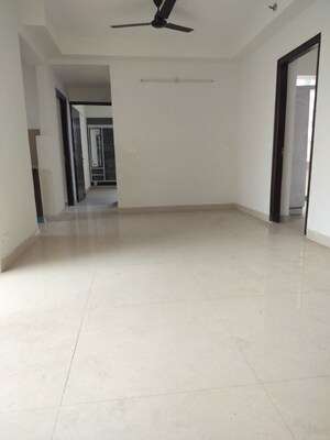 Room in 3 BHK Apartment at Amrapali Heartbeat City, Sector 107 – for Sale