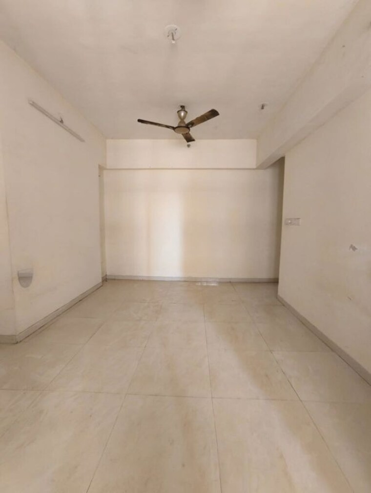 Room, lodha-splendora 1.5 Bedroom 568 Sq.Ft. Apartment In Ghodbunder Road Thane 10146933