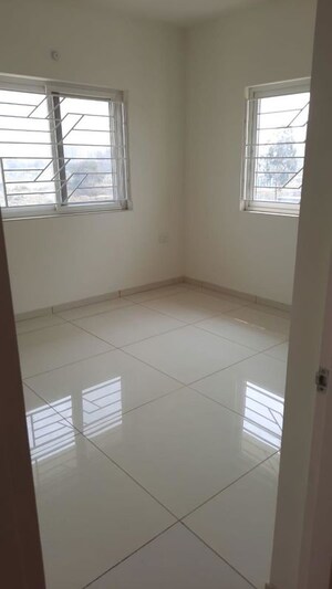 Room in 2 BHK Apartment at Avon Vista, Balewadi – for Rent