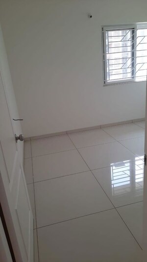 Room in 2 BHK Apartment at Avon Vista, Balewadi – for Rent