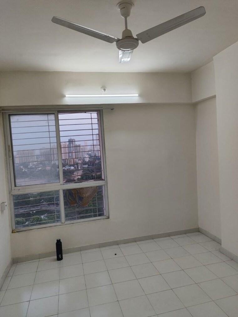 Room, puranik-city-reserva 1 Bedroom 450 Sq.Ft. Apartment In Ghodbunder Road Thane 10147143