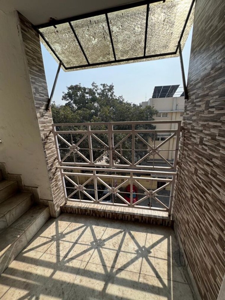 Balcony, malviya nagar 2 Bedroom 1350 Sq.Ft. Builder Floor In Malviya Nagar Delhi 10147298