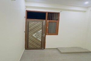 Room in 2 BHK Builder Floor at Chattarpur – for Rent
