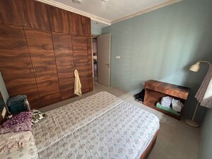 Bedroom in 2.5 BHK Apartment at Sheth Vasant Oasis, Andheri East – for Rent