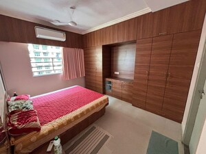 Bedroom in 2.5 BHK Apartment at Sheth Vasant Oasis, Andheri East – for Rent