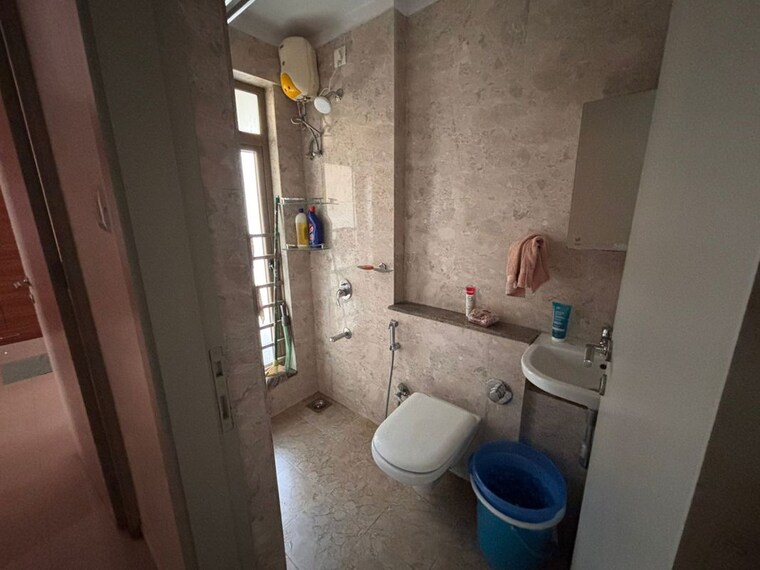 Bathroom, sheth-vasant-oasis 2.5 Bedroom 800 Sq.Ft. Apartment In Andheri East Mumbai 10147462