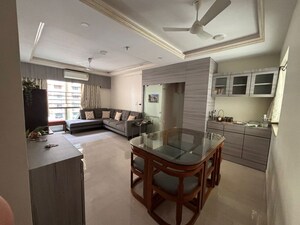 Kitchen in 2.5 BHK Apartment at Sheth Vasant Oasis, Andheri East – for Rent
