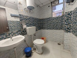 Bathroom in 3 BHK Apartment at Signature Global Andour Height, Sector 71 – for Rent