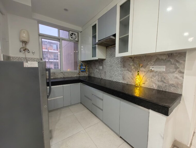 Kitchen, signature-global-andour-height 3 Bedroom 725 Sq.Ft. Apartment In Sector 71 Gurgaon 10147537