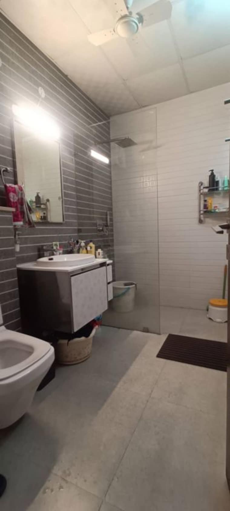 Bathroom, sector 47 3 Bedroom 2000 Sq.Ft. Builder Floor In Sector 47 Gurgaon 10147669