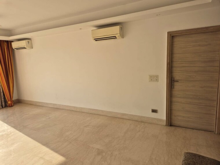 Living Room, tulip-ivory 4 Bedroom 2400 Sq.Ft. Apartment In Sector 70 Gurgaon 10147672
