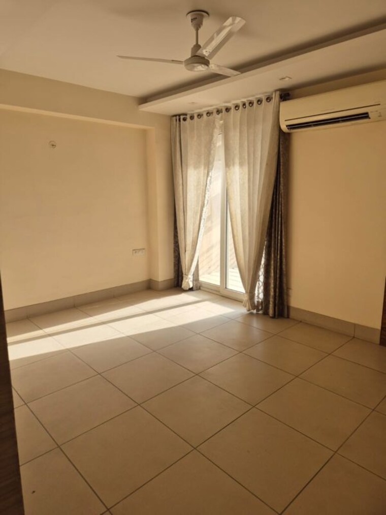 Room, tulip-ivory 4 Bedroom 2400 Sq.Ft. Apartment In Sector 70 Gurgaon 10147672
