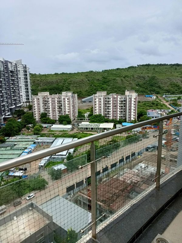 4 BHK + Servant Room Apartment For Rent in Supreme Amadore