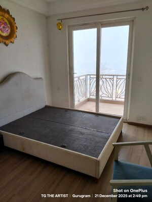 Room in 2 BHK Apartment at AIPL The Peaceful Homes, Sector 70a – for Sale