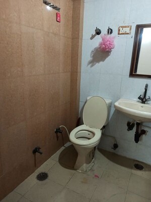 Bathroom in 6+ BHK Independent House at Sector 48 – for Sale