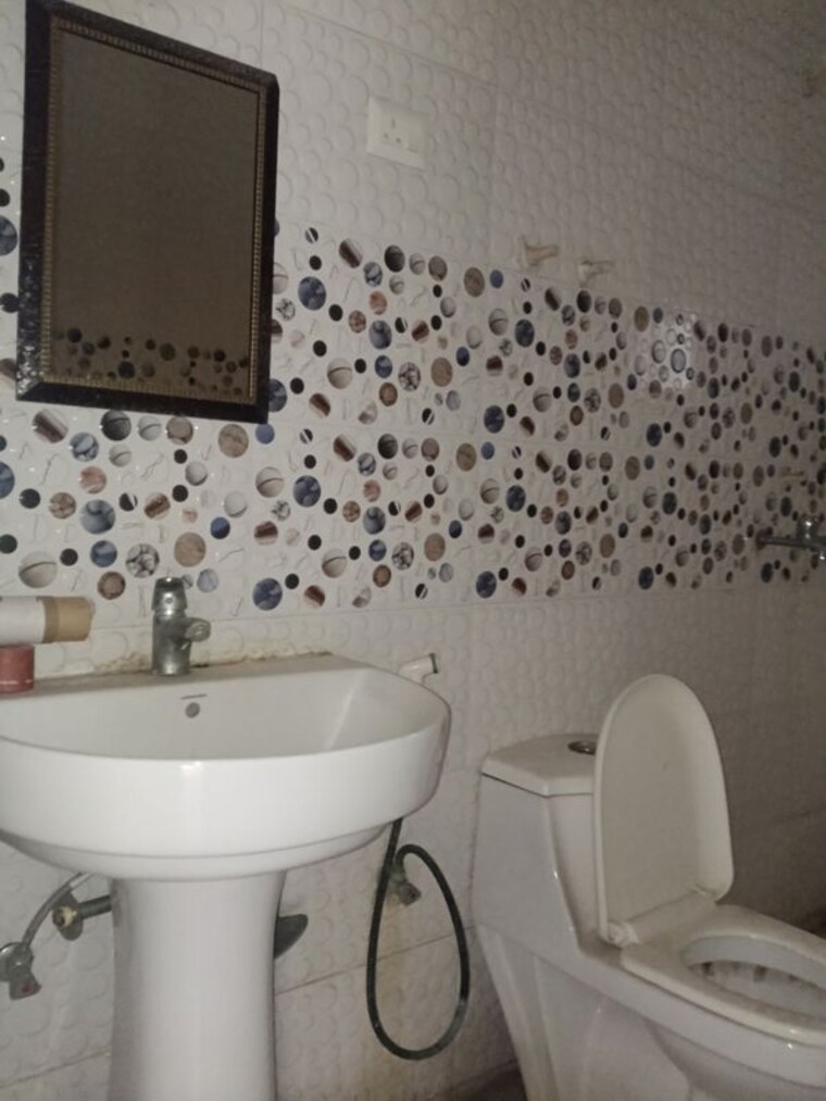 Bathroom, saya-zion 2 Bedroom 1220 Sq.Ft. Apartment In Sector 4 Greater Noida Greater Noida 10138486