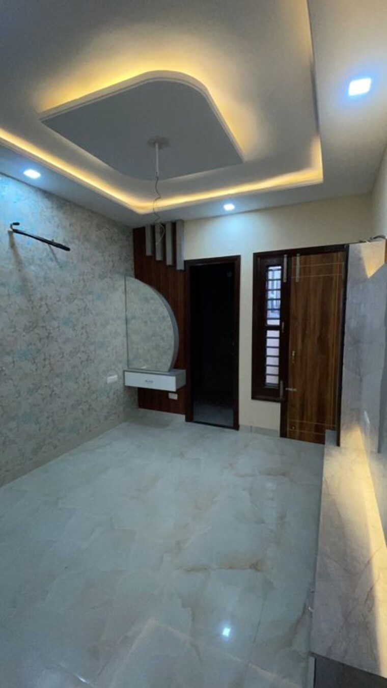 Room, sector 124 4 Bedroom 120 Sq.Yd. Independent House In Sector 124 Mohali 10148035