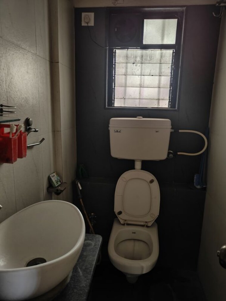Bathroom, supreme-pallacio 3 Bedroom 1500 Sq.Ft. Apartment In Baner Pune 10147913