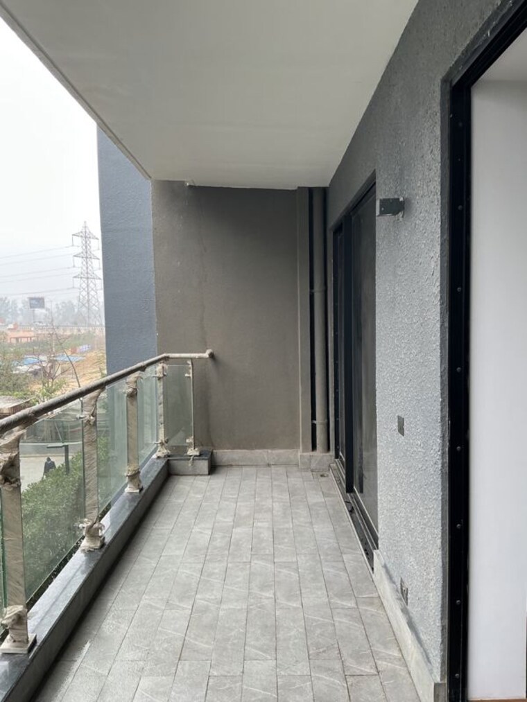 Balcony, krisumi-waterfall-residences 2 Bedroom 1448 Sq.Ft. Apartment In Sector 36a Gurgaon 10148095