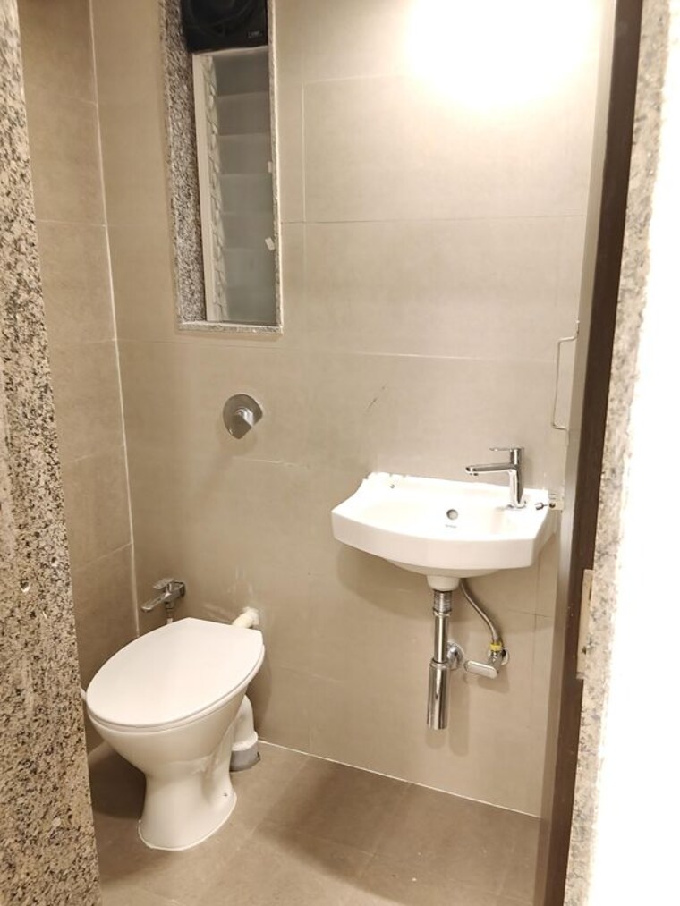 Bathroom, group-satellite-aarambh 1 Bedroom 450 Sq.Ft. Apartment In Malad East Mumbai 10148077