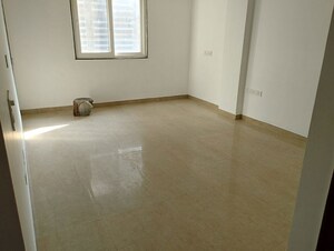 Room in 3 BHK Builder Floor at Vipul World Floors, Sector 48 – for Rent