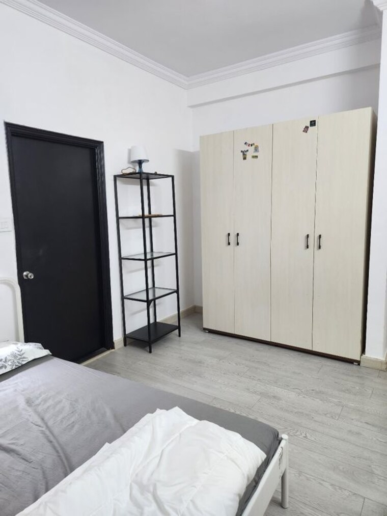 Room, banjara hills 3 Bedroom 1700 Sq.Ft. Apartment In Banjara Hills Hyderabad 10148131