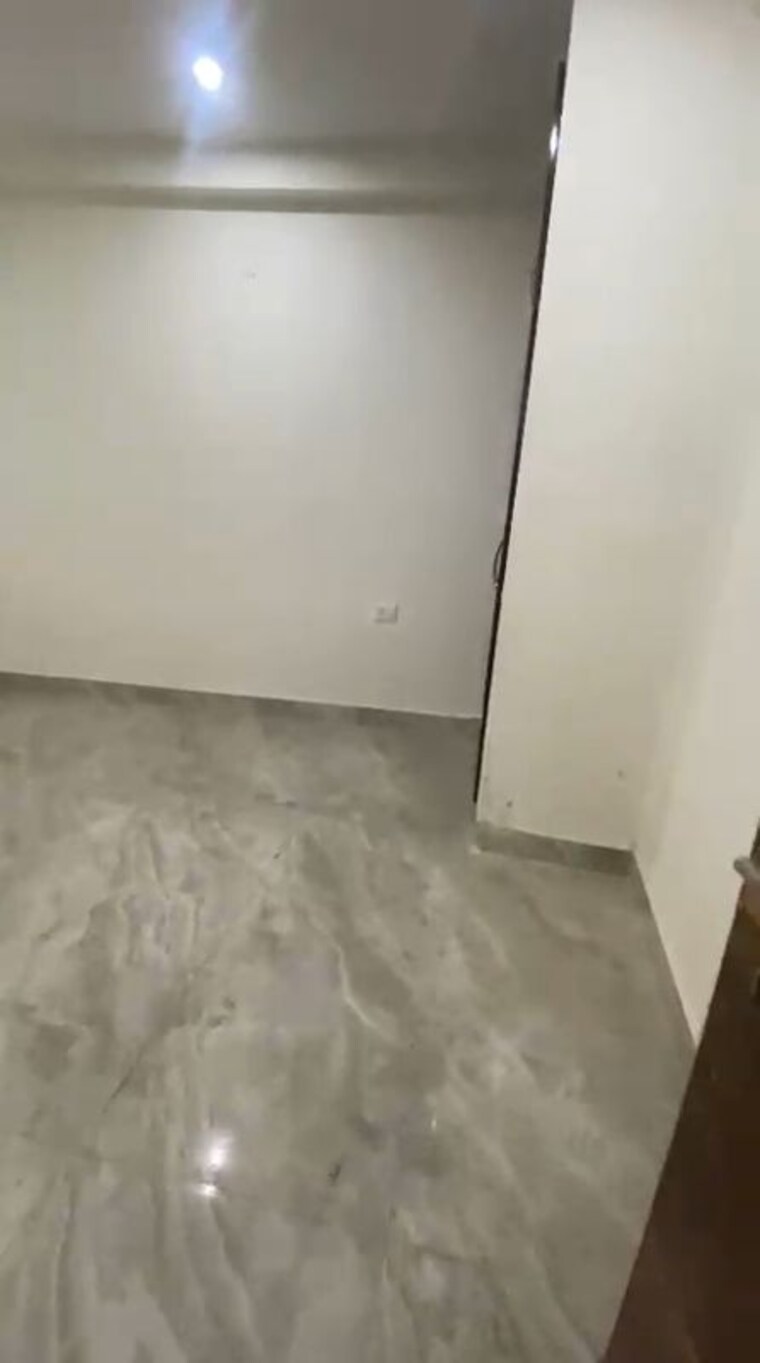 Room, chauhan-neelkanth-apartments 2 Bedroom 850 Sq.Ft. Builder Floor In Sector 49 Noida 10148142