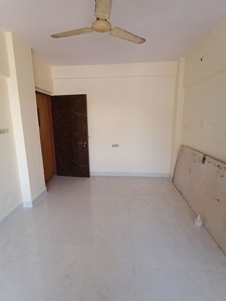 Room, millennium-tower 1 Bedroom 400 Sq.Ft. Apartment In Kandivali East Mumbai 10148133