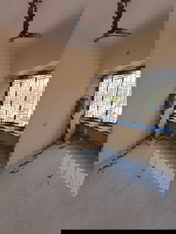 1 BHK 400 Sq.Ft. Apartment in Millennium Tower