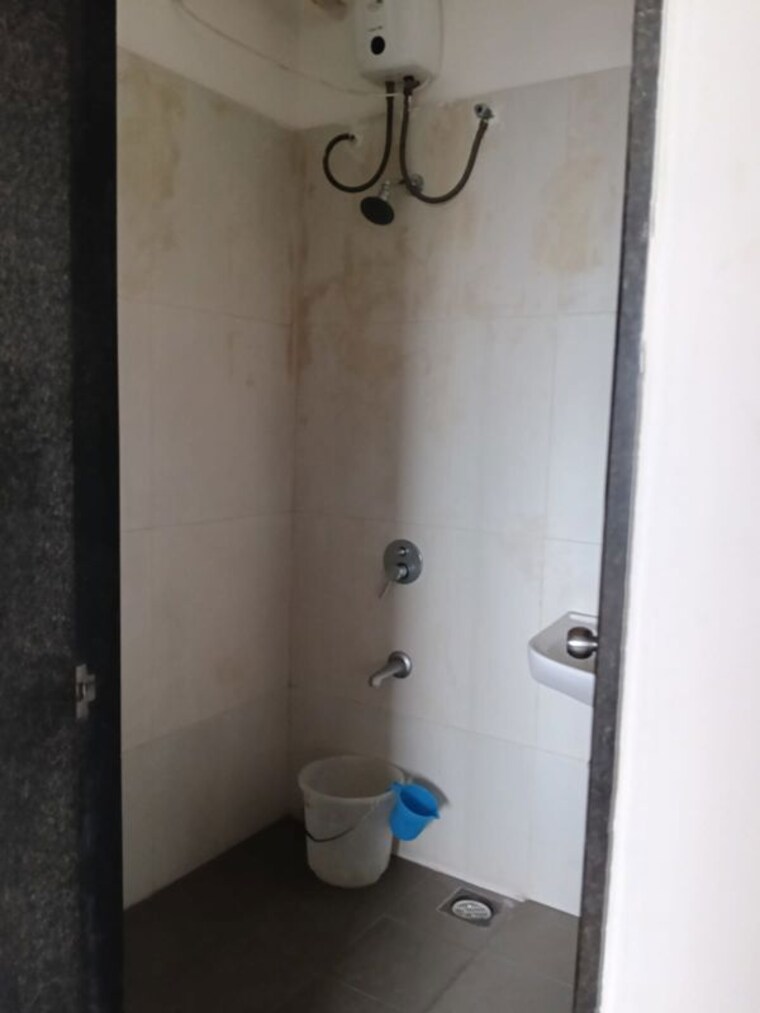Bathroom, marunji 2 Bedroom 700 Sq.Ft. Apartment In Marunji Pune 10148213
