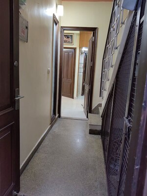 Building Lobby in 2 BHK Builder Floor at RWA Residential Society Sector 46, Sector 46 – for Rent