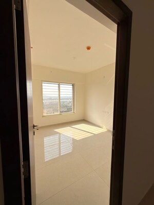 Room in 3 BHK Apartment at Kolte Patil Little Earth, Kiwale – for Rent