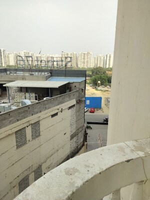 2.5 BHK Apartment – Exterior View View at Amrapali Silicon City, Sector 76 - for Sale