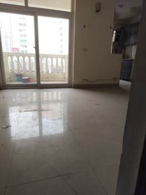 2.5 BHK Apartment For Sale in Amrapali Silicon City, Sector 76