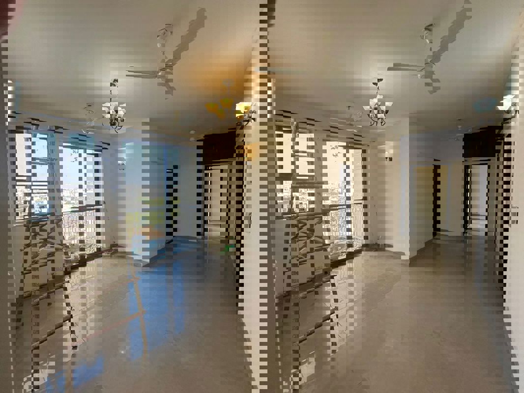 3 BHK 1355 Sq.Ft. Apartment in Unitech Uniworld Gardens 2